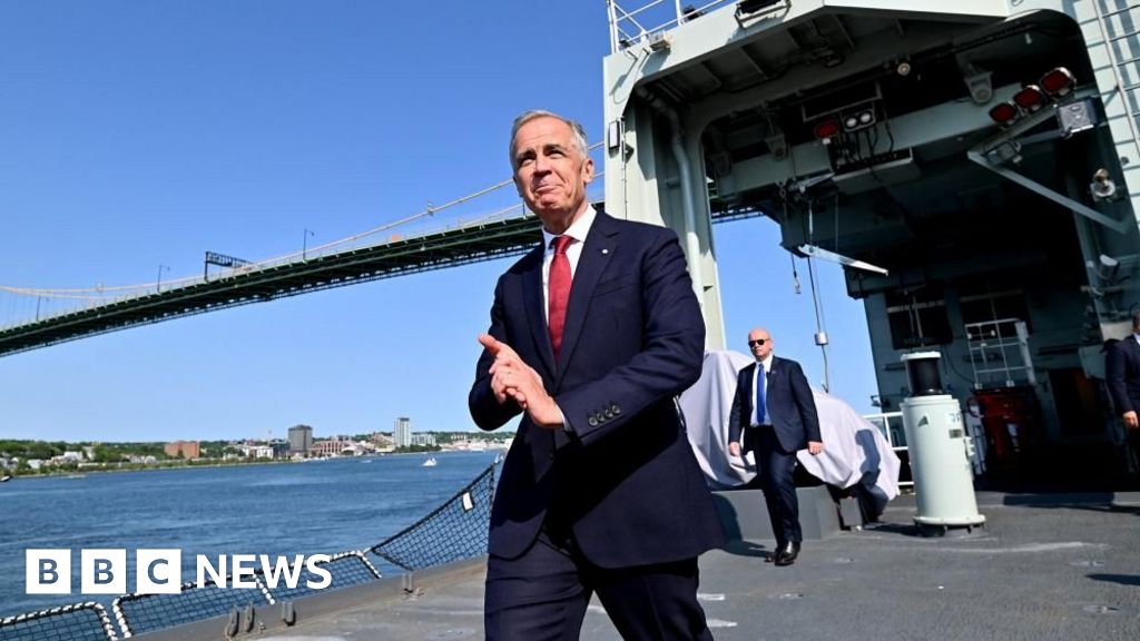 Canada selects German firm to build 12-vessel submarine fleet