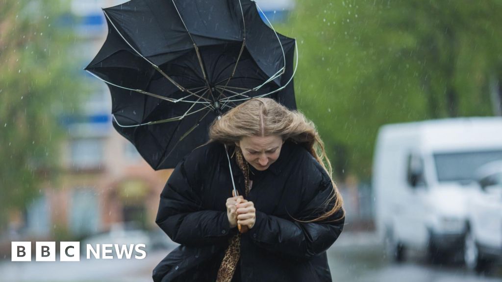 Northern Ireland weather: Warning issued for Storm Bert winds