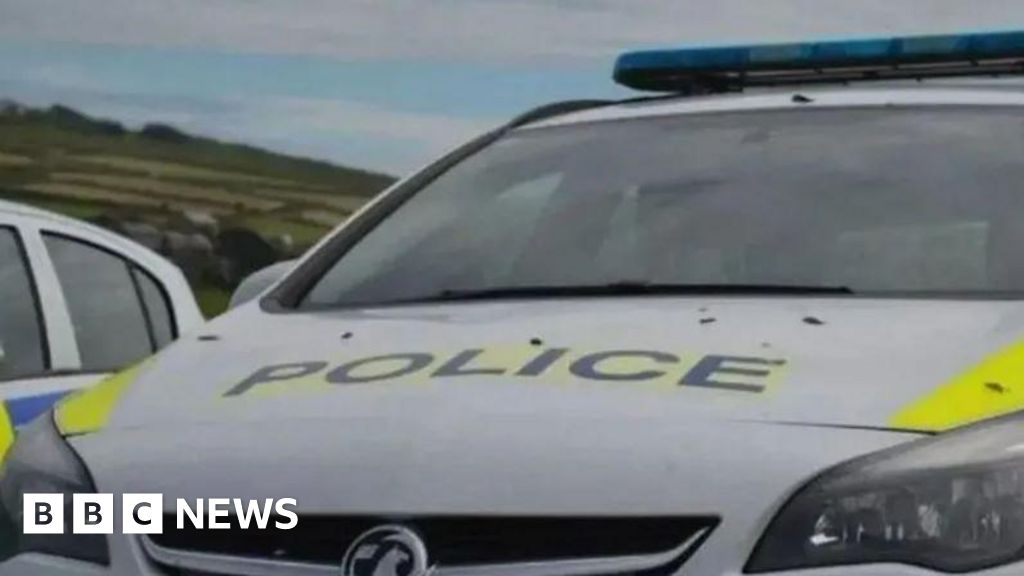 Police warning of 'possible beach party' in Cornwall 
