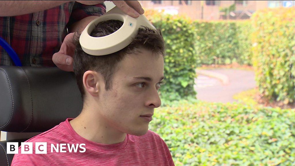 Warning over brain damage from heading a football BBC News