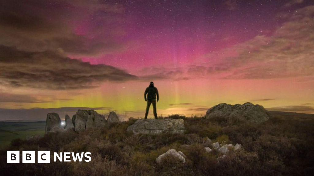 Northern lights dazzle the skies for West Midlands photographers 