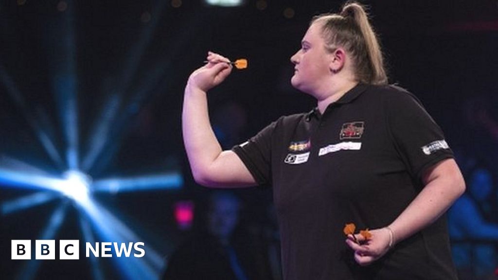 Beau is youngest-ever darts World Championship winner - BBC