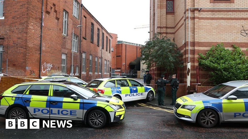 Belfast: Attempted Murder Arrest After Two Men Are Stabbed