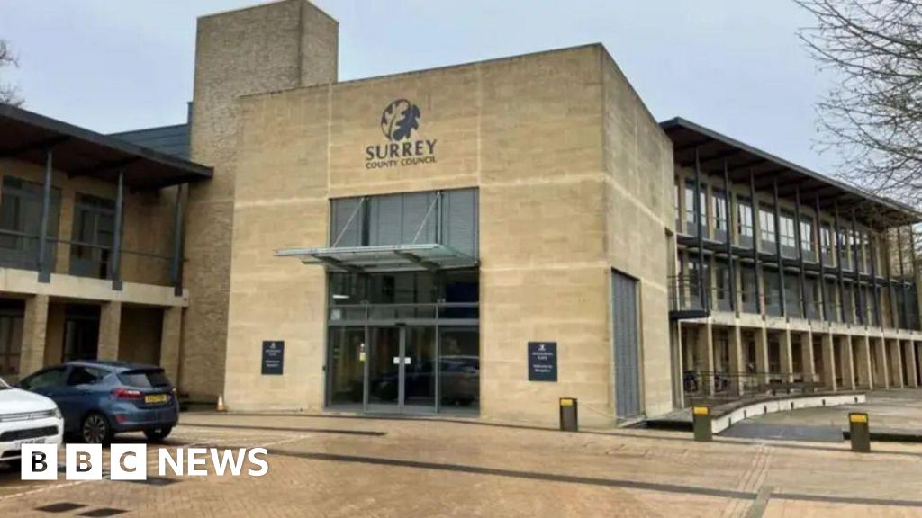 UK Government Plans Two Unitary Councils for Surrey with £500M Debt Support