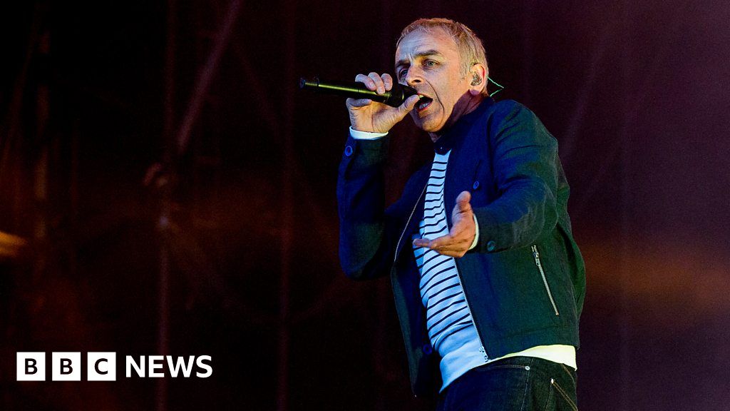 Underworld perform Born Slippy at The Biggest Weekend - BBC News