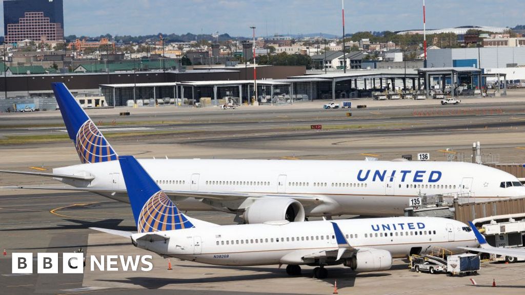 United Airlines CEO: Insisting on vaccines “right thing to do”