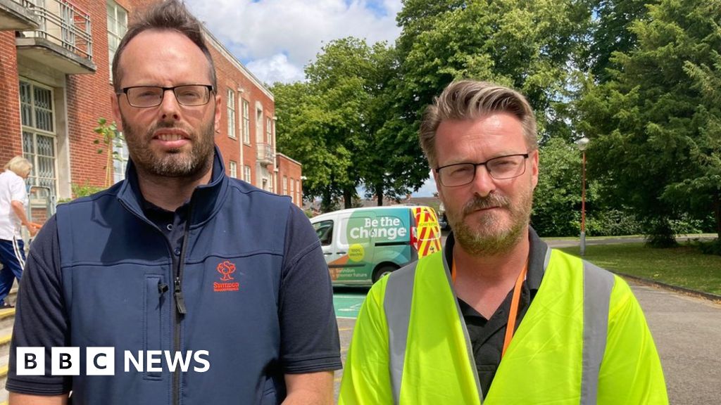 Swindon Thousands of bin collections missed over summer BBC News