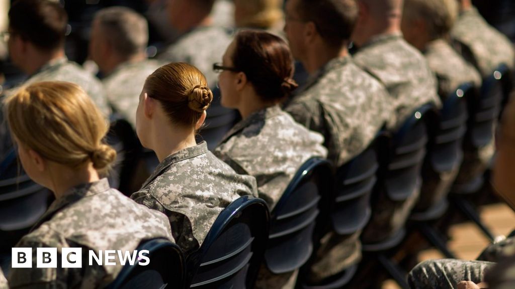 Female marines get naked