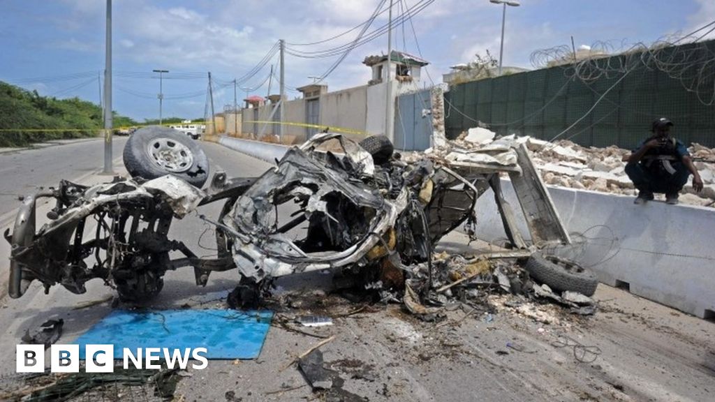 Somalia Attack: Mogadishu Suicide Bomber 'was Ex-MP' - BBC News