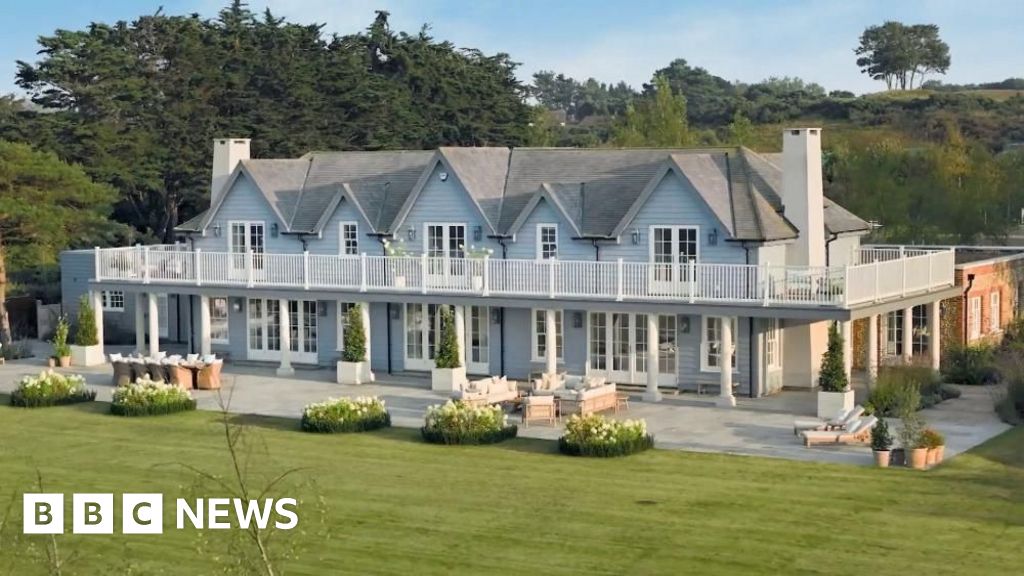 Omaze house winners to get keys as planning row ends
