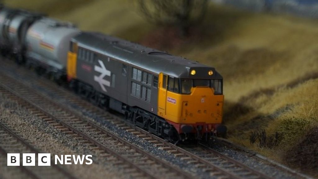 Huge Calder Valley model railway hidden from girlfriend unveiled