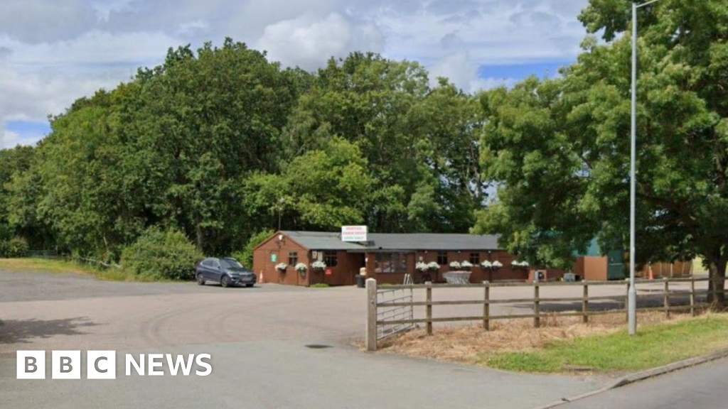 bbc.co.uk - Andrew Dawkins - Padel tennis courts at Perton farm approved