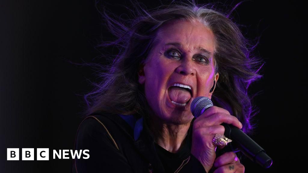 Ozzy Osbourne dan Black Sabbath untuk bermain pertunjukan terakhir di Birmingham