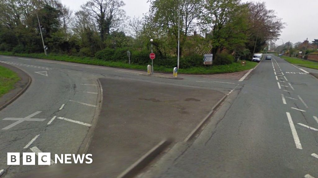 Man and woman killed in crash near Barrow upon Humber BBC News