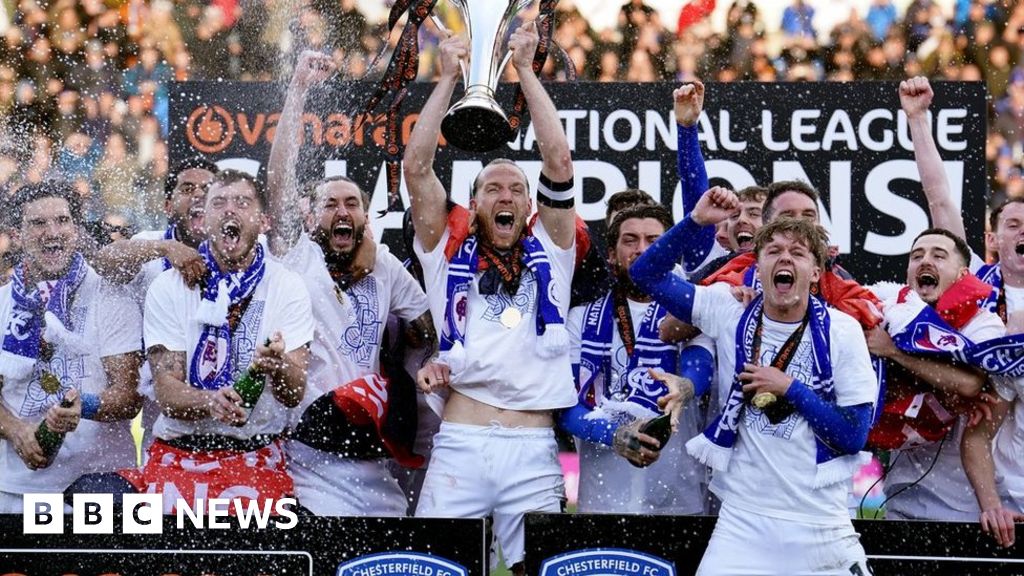 Parade being planned to mark Chesterfield FC s promotion BBC News