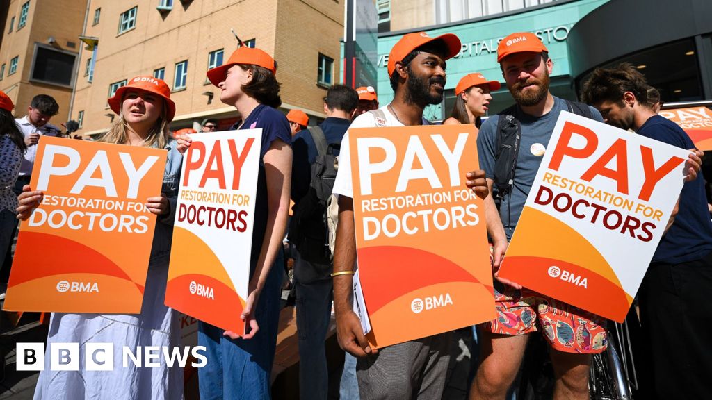 Emergency pleas for strike doctors to work blocked by union