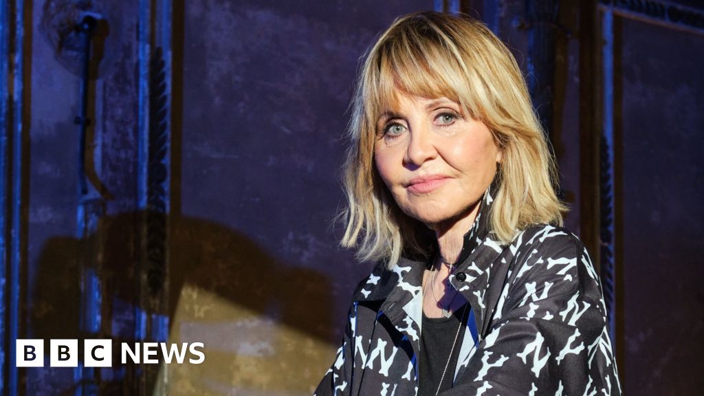 <div>Lulu: Telling the world I'm an alcoholic was liberating</div>
