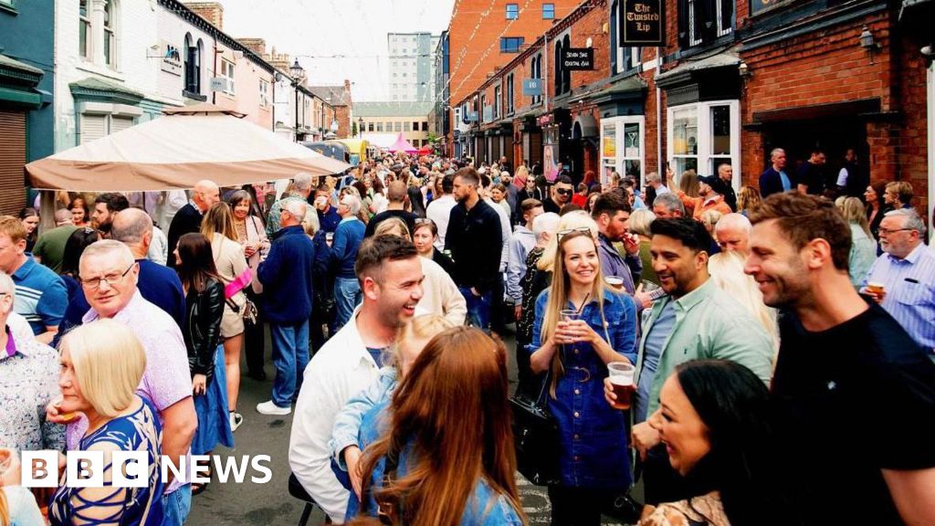 bbc.co.uk - Daniel Hodgson - Wind gusts force last-minute Middlesbrough market cancellation