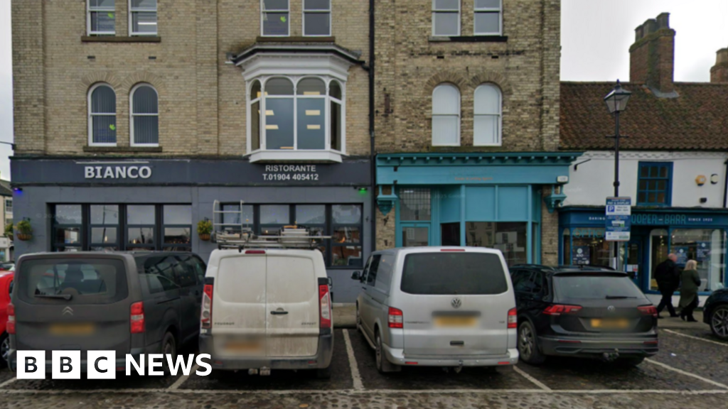bbc.co.uk - Julia Bryson - Man, 61, dies after crash in Market Place in Thirsk