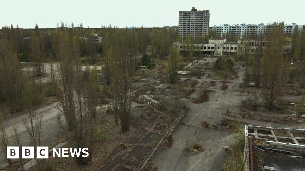 Inside Chernobyl 'ghost town' Pripyat evacuated 30 years ago BBC News