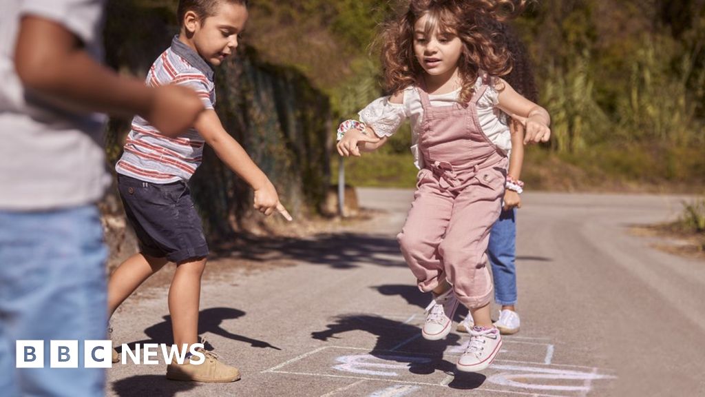 Kent County Council Considers Closing Roads For Play Streets