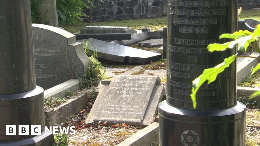 Belfast City Cemetery 13 Jewish graves damaged in attack BBC News