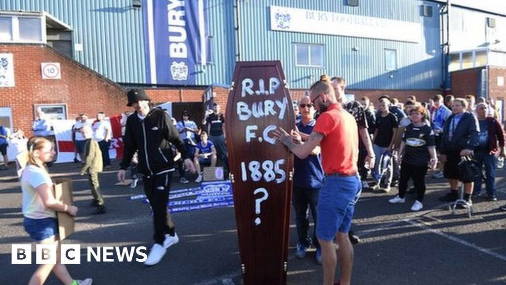 Police investigate report of fraud at Bury