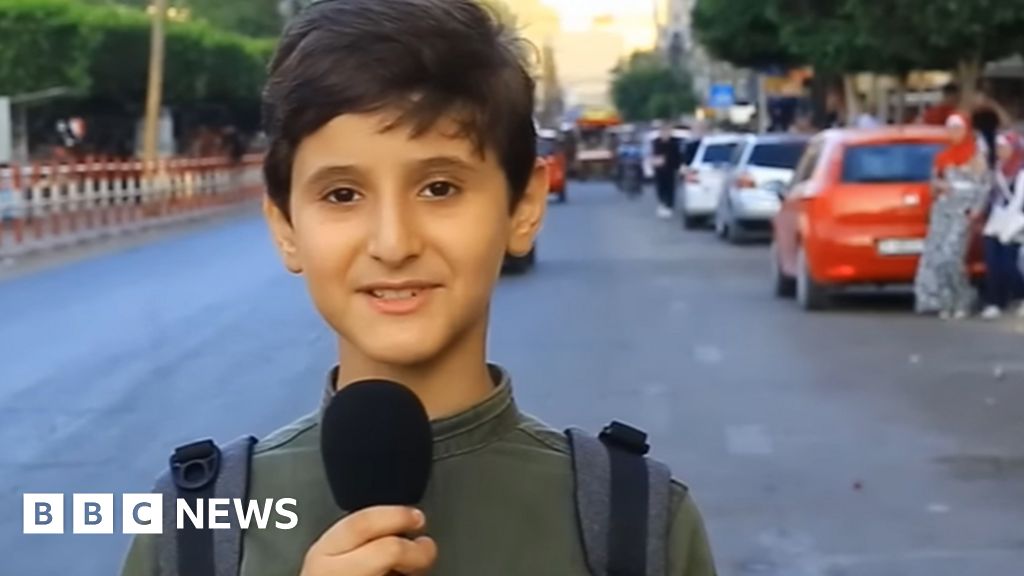 Ауни Елдоус: Палестинското момче, което придоби слава в YouTube след смъртта