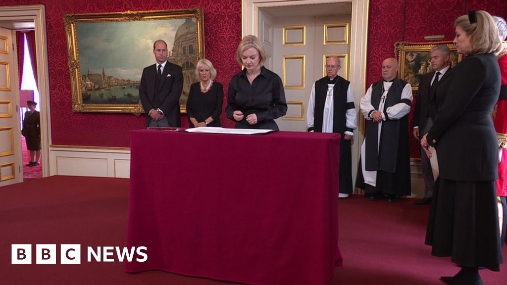 Charles formally confirmed as king in ceremony televised for first time