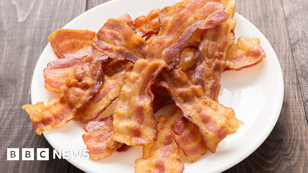 A rasher of bacon a day 'ups cancer risk'