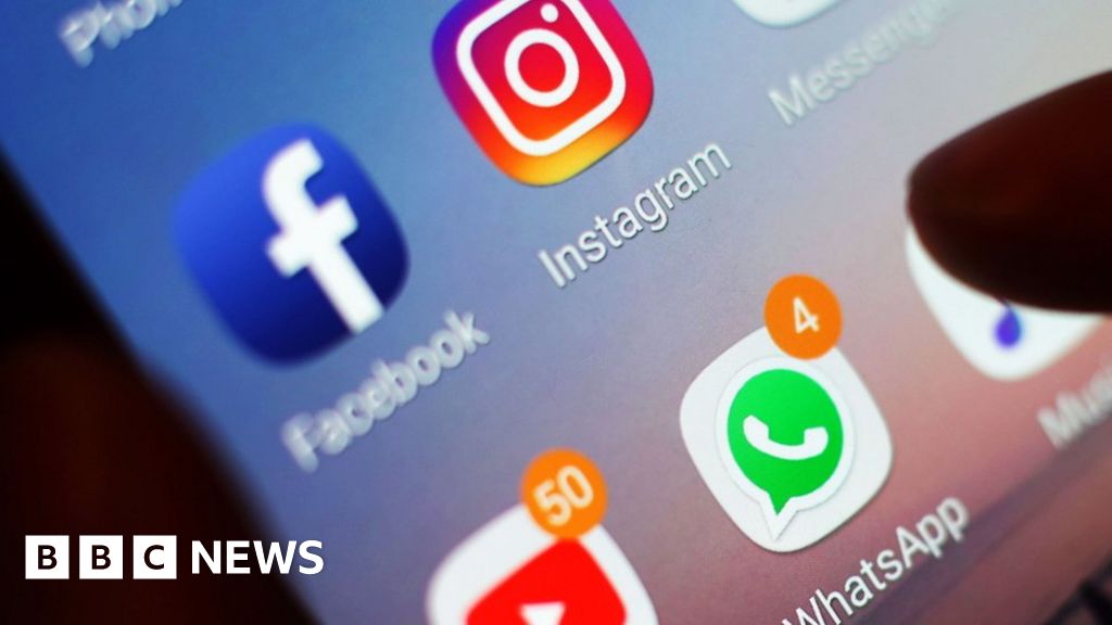 Facebook, Instagram and WhatsApp suffer outages