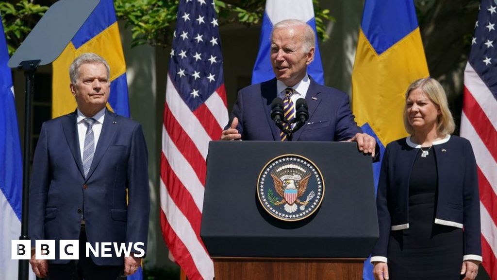 Ukraine war: US fully backs Sweden and Finland Nato bids, Biden says – World news