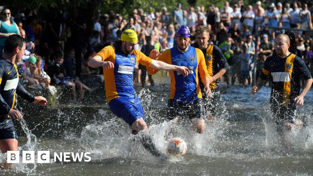 Bourton On The Water Football Hundreds Of Fans Watch River Match BBC    108515311 Hi056055168 