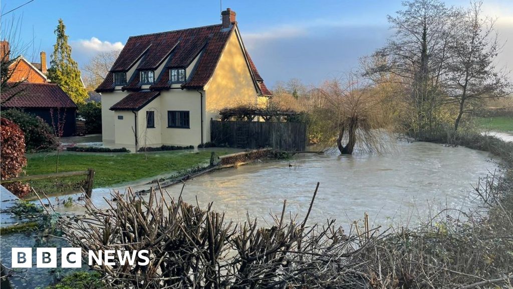 Norfolk fire service declare flash floods a 'major incident' 