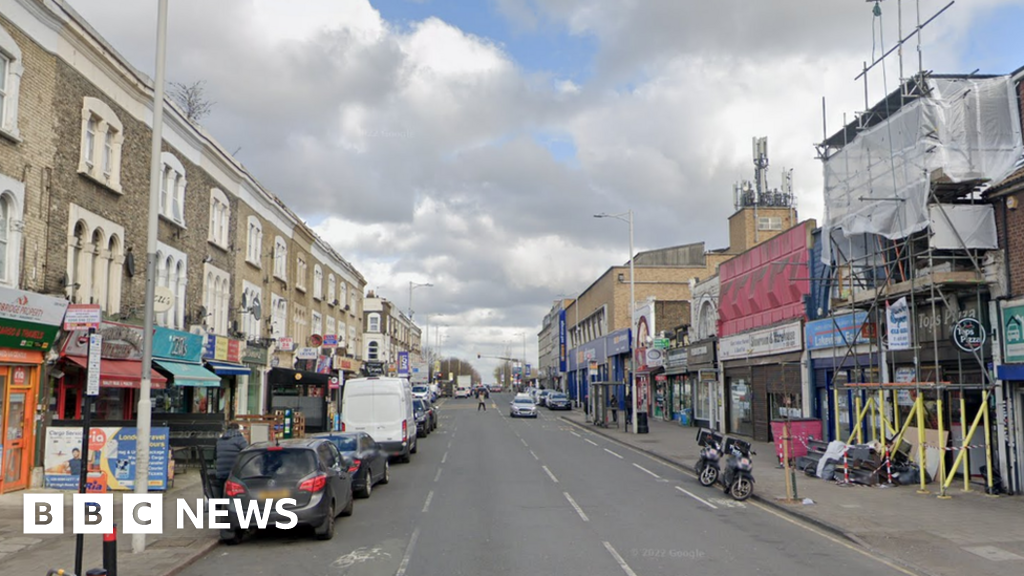 Chadwell Heath Couple Assaulted In Suspected Homophobic Attack Bbc News 