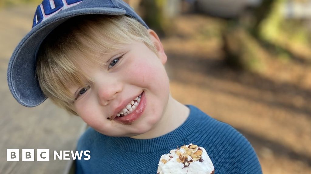 Newbury Canal death Boy drowned while feeding ducks