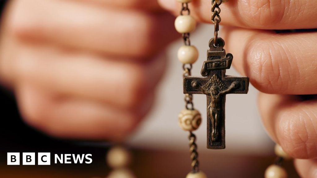 Catholic Church Joins Sex Abuse Compensation Scheme - BBC News