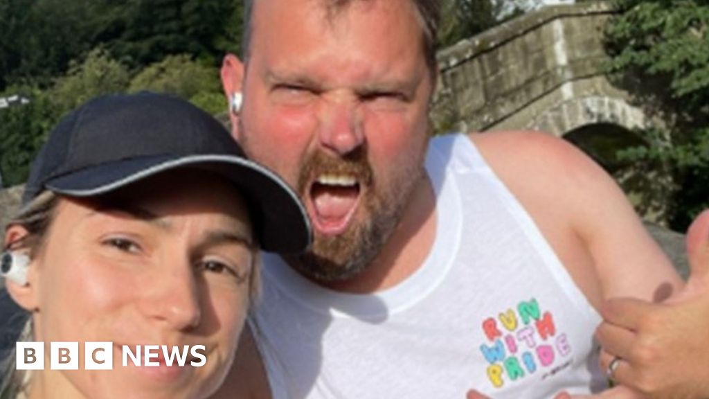 Great North Run Man With Three Brain Tumours Takes On Challenge Bbc News 3436