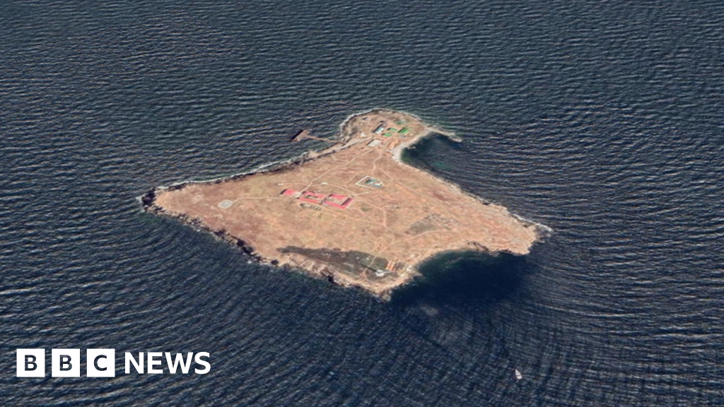 Ukraine: 13 soldiers killed defending tiny island from Russia