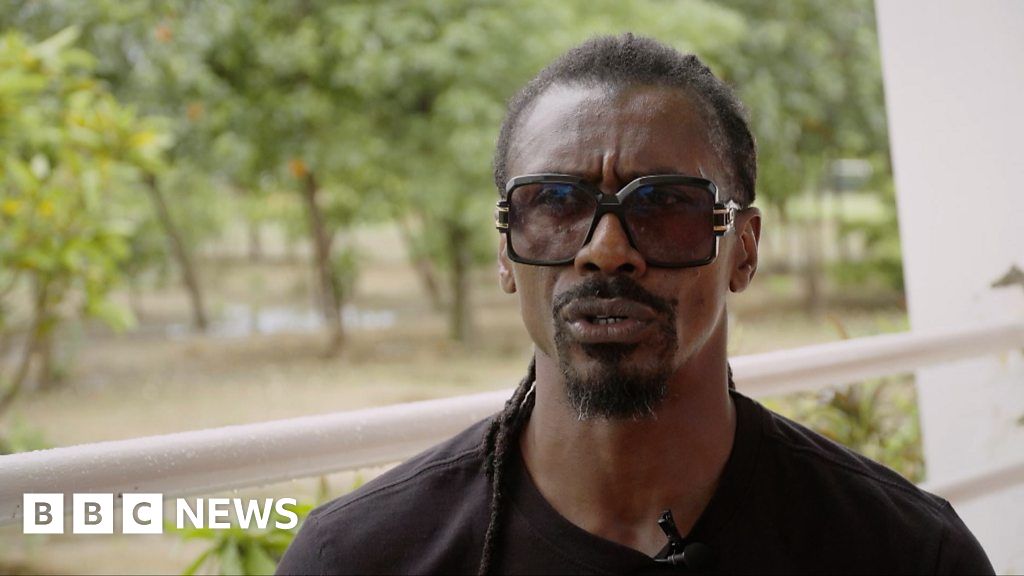 Aliou Cissé: Senegal national football team coach remembering the Joola disaster - BBC News