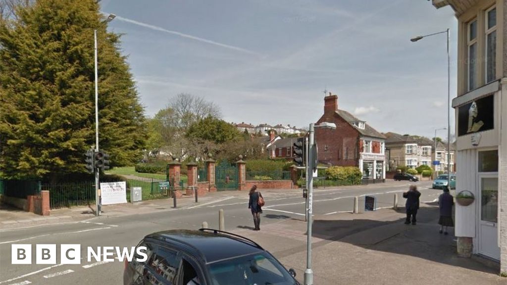 Arrest as woman dies in crash at Chepstow Road, Newport BBC News