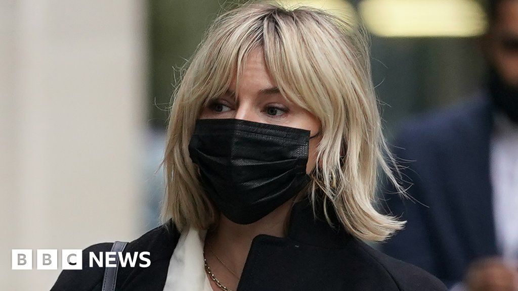 Sienna Miller settles phone hacking claim with News Group Newspapers