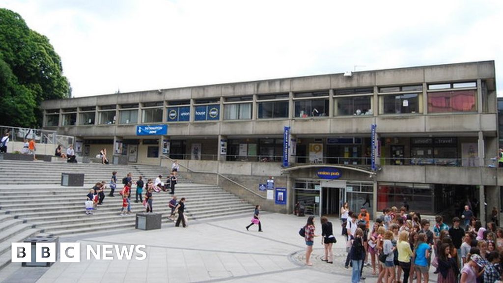 University Of East Anglia Recreated On Minecraft During Lockdown Bbc News