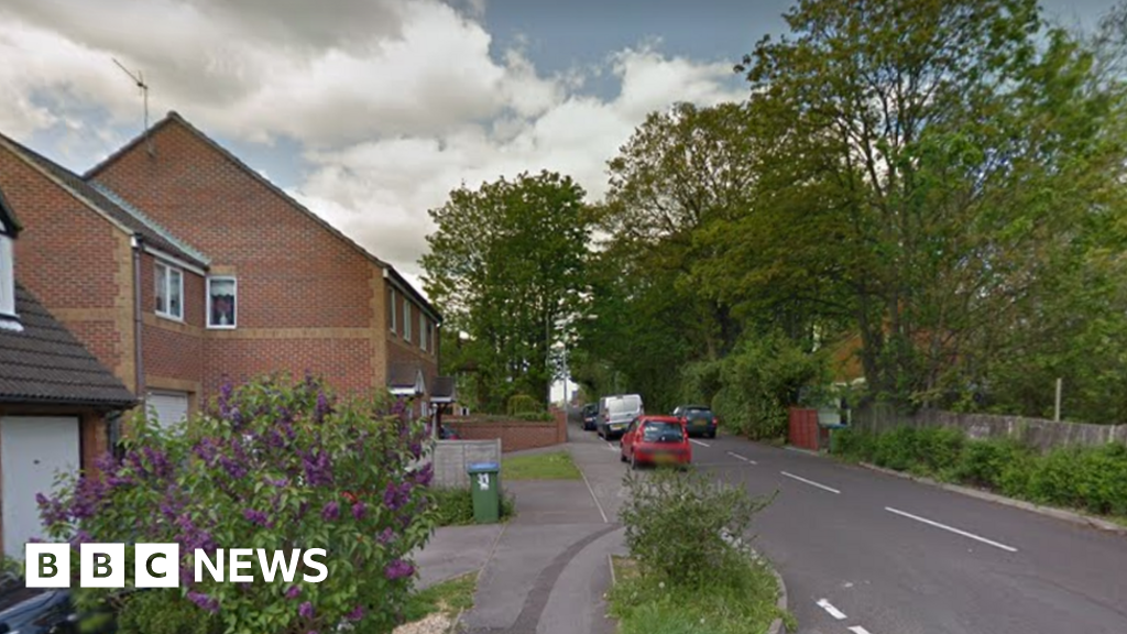 Southampton Teenager Killed In Crash With Parked Cars