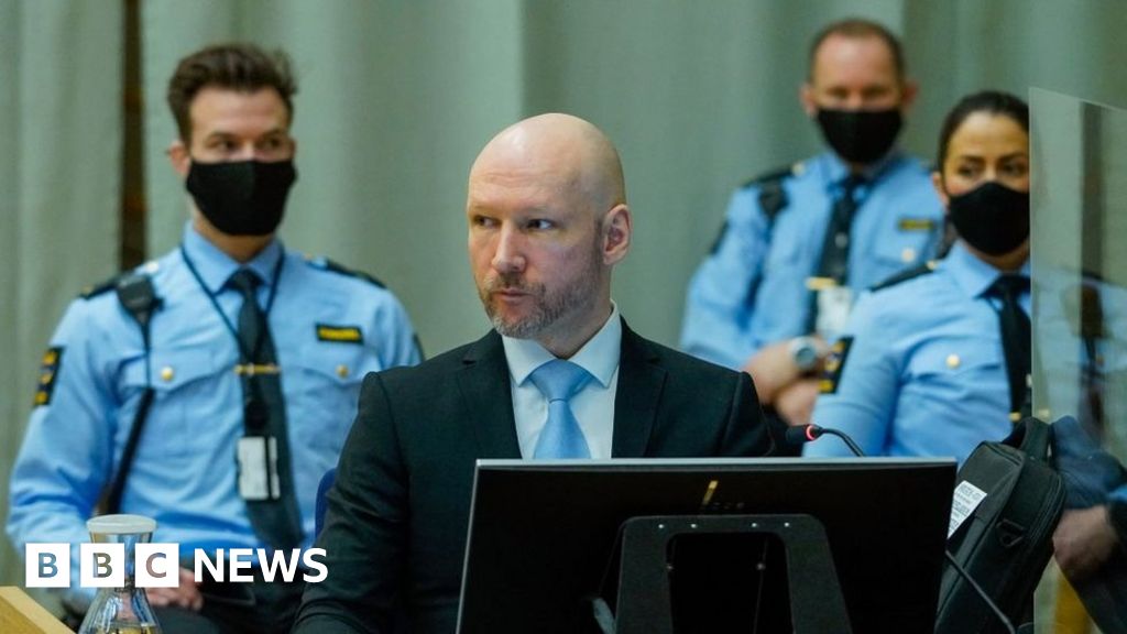 Den norske massemorderen Anders Breivik dømt til fengsel