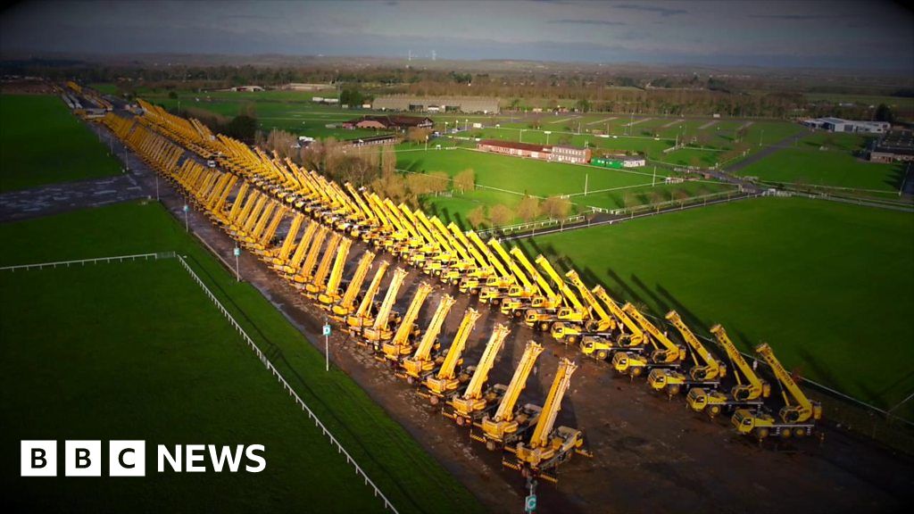 'World's largest mobile crane auction' held in Newark BBC News