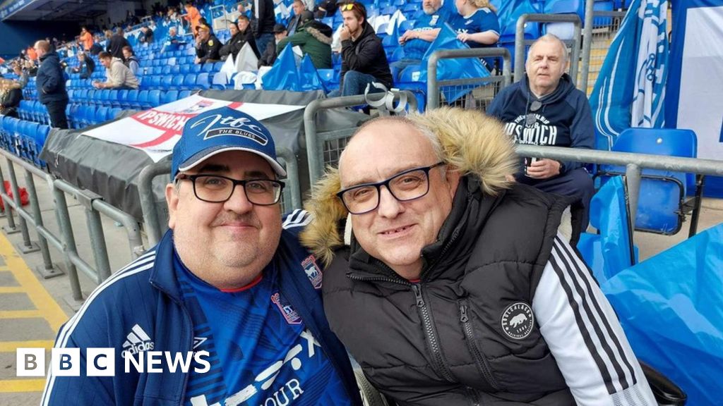 Ipswich football 'fanatic' dies after terminal brain tumour - BBC News