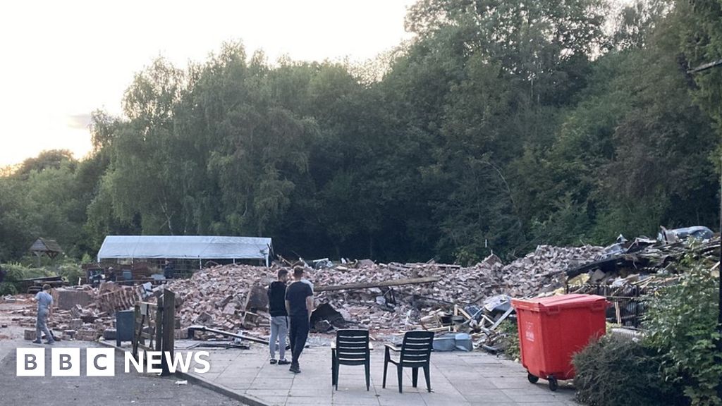 Landmark 'wonky' Crooked House demolished