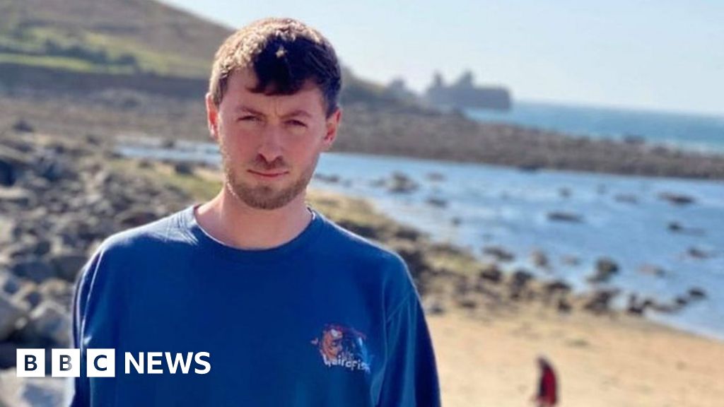 Coronavirus Isles of Scilly seasonal workers stranded