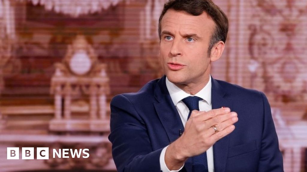 Macron calls Polish PM 'a far-right anti-Semite' in row over Putin talks
